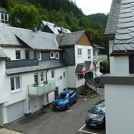 Ferienwohnungen Mittendrin Willingen  Zimmer foto